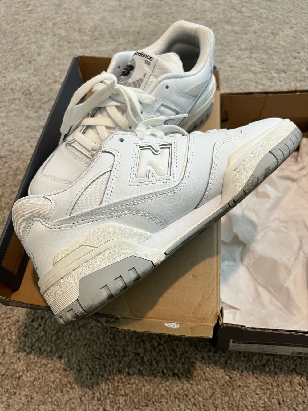 New Balance 550 White Low-Top Sneakers - Picture 3 of 9
